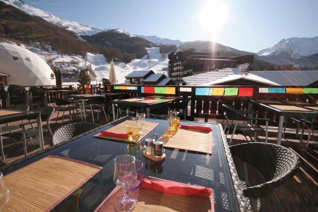 Hotel L'Escale Blanche เลซอร์ ภายนอก รูปภาพ