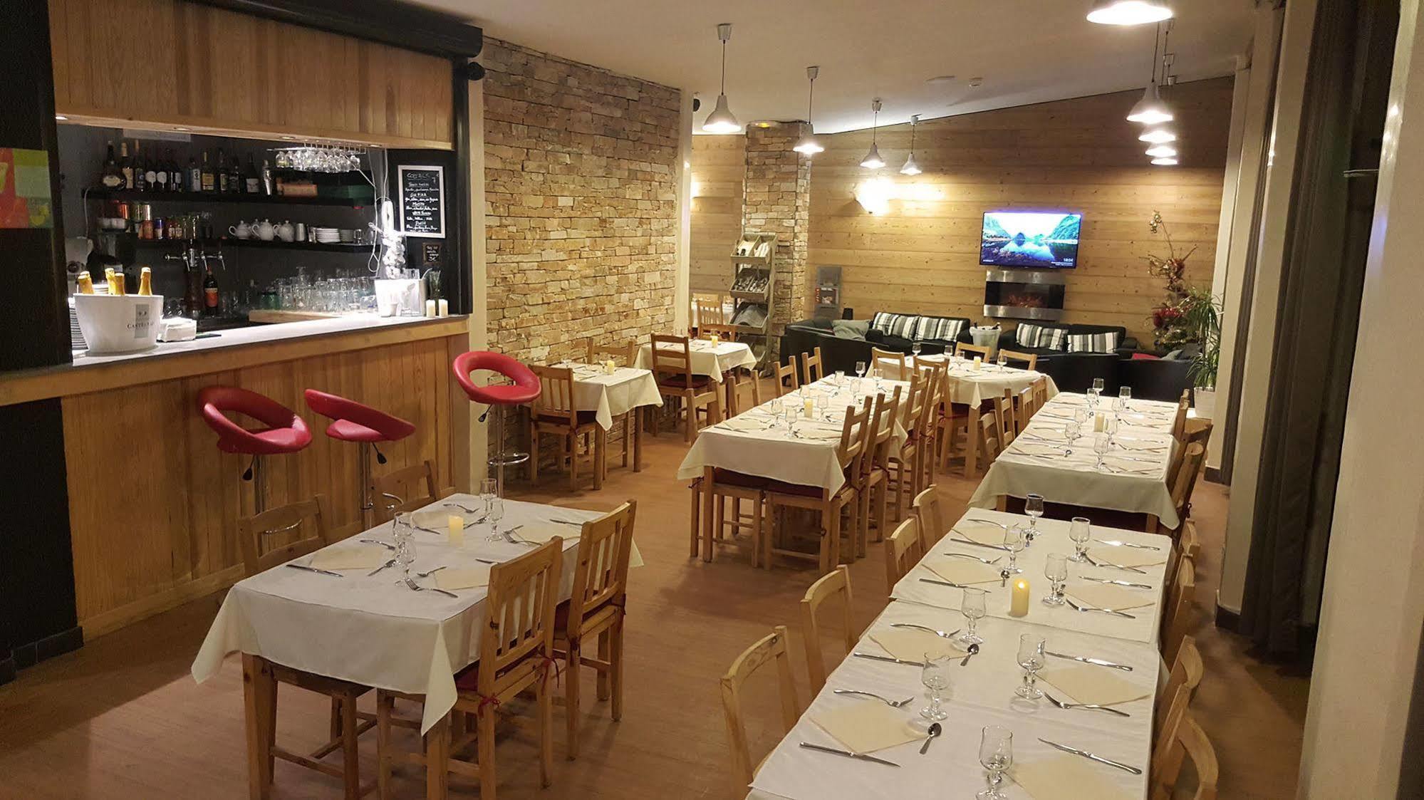 Hotel L'Escale Blanche เลซอร์ ภายนอก รูปภาพ